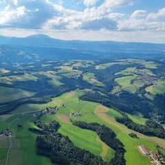 Flugwegposition um 15:28:58: Aufgenommen in der Nähe von Gemeinde Lichtenegg, Lichtenegg, Österreich in 1331 Meter